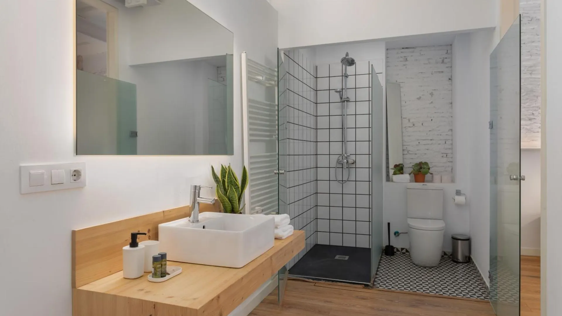 Flateli Sant Agusti Apartment Girona